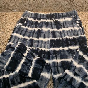 2 pairs of soft stretchy joggers